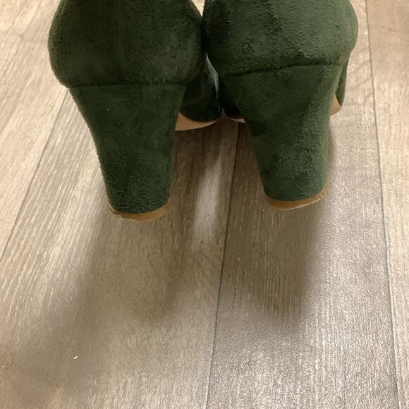 Daniele Ancarani Suede Leather Bow Tie Kelly Green Block Heel Round‎ Toe Shoes - Picture 5 of 9